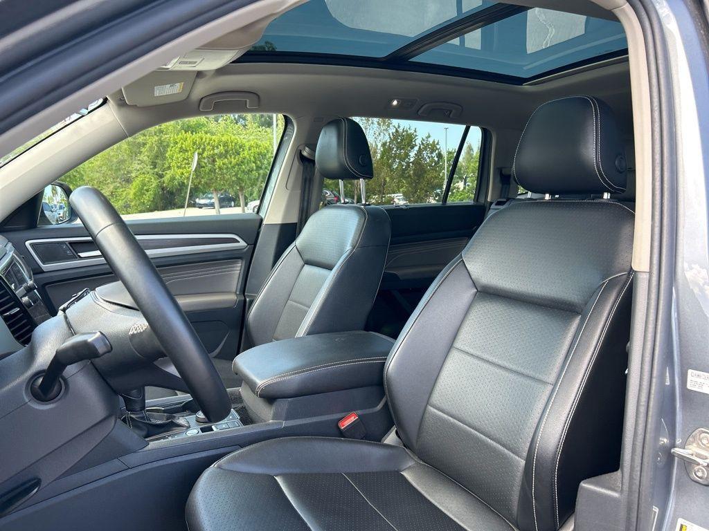 used 2022 Volkswagen Atlas car, priced at $24,747