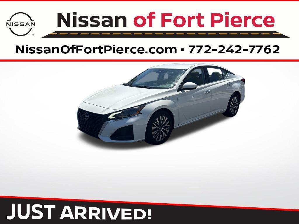used 2023 Nissan Altima car, priced at $18,828