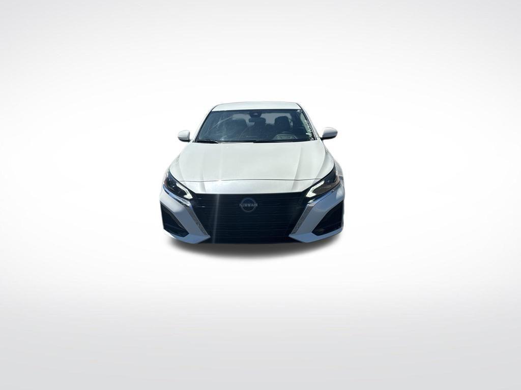 used 2023 Nissan Altima car, priced at $18,828