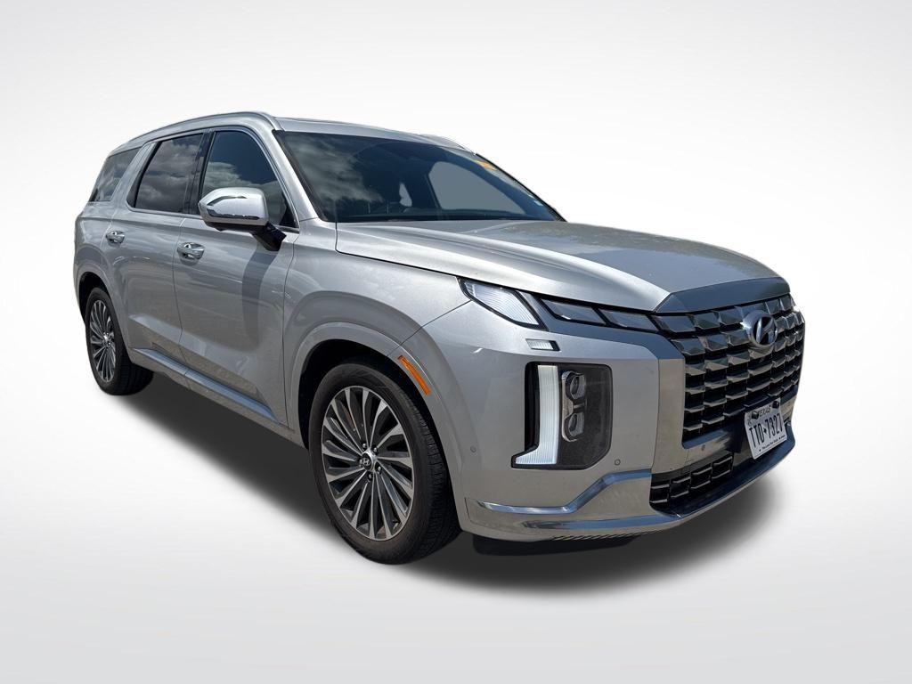 used 2024 Hyundai Palisade car, priced at $37,896