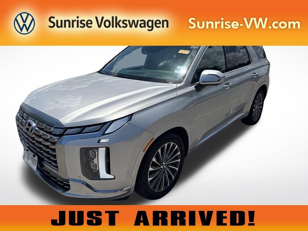 used 2024 Hyundai Palisade car, priced at $38,217