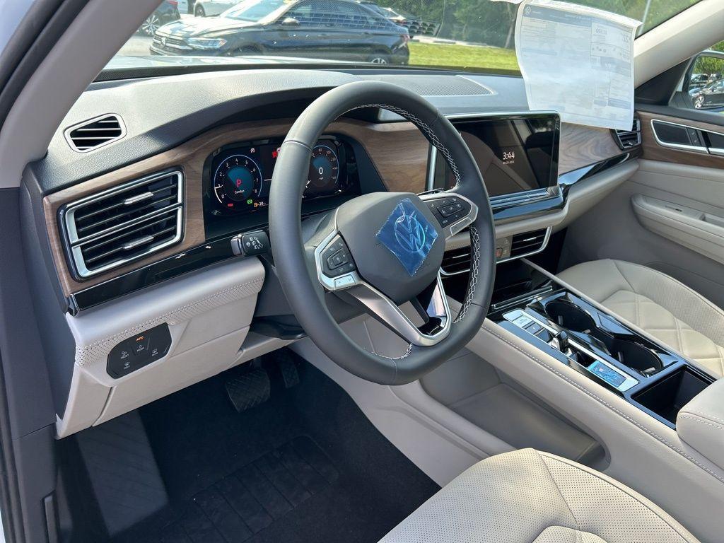 new 2025 Volkswagen Atlas car, priced at $40,671