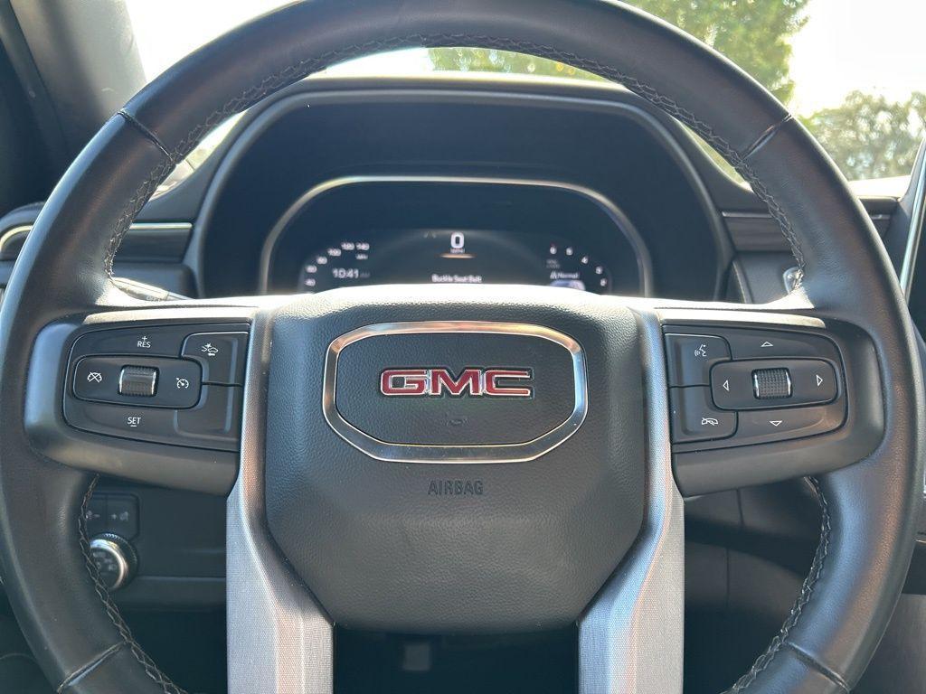 used 2023 GMC Yukon car, priced at $42,847