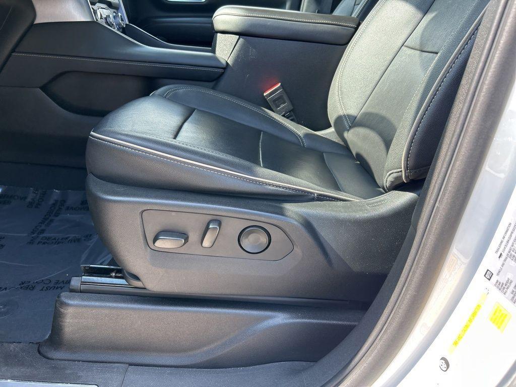 used 2023 GMC Yukon car, priced at $42,847