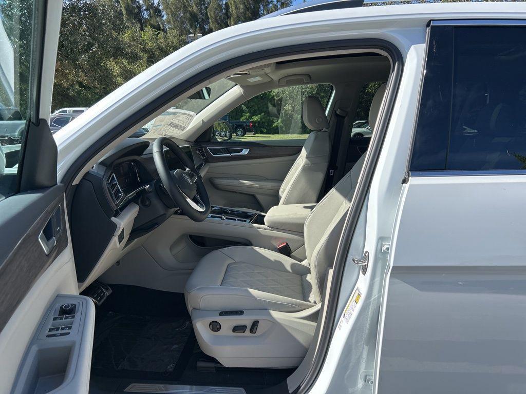 new 2026 Volkswagen Atlas car, priced at $53,871