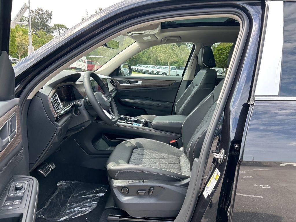 new 2025 Volkswagen Atlas car, priced at $48,473