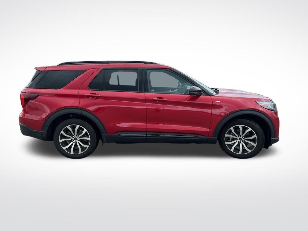 used 2025 Ford Explorer car, priced at $41,321