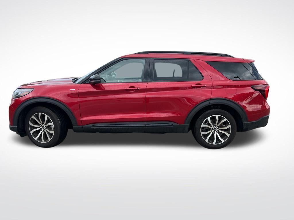 used 2025 Ford Explorer car, priced at $41,321