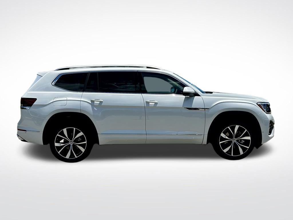 new 2025 Volkswagen Atlas car, priced at $51,908
