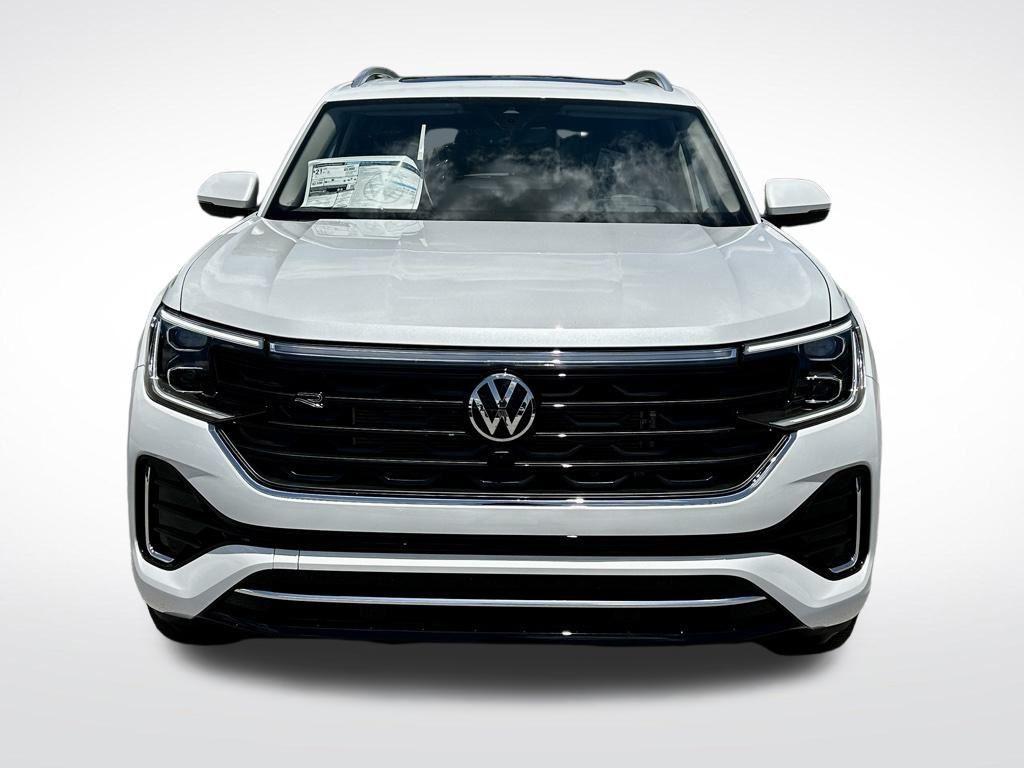 new 2025 Volkswagen Atlas car, priced at $51,908