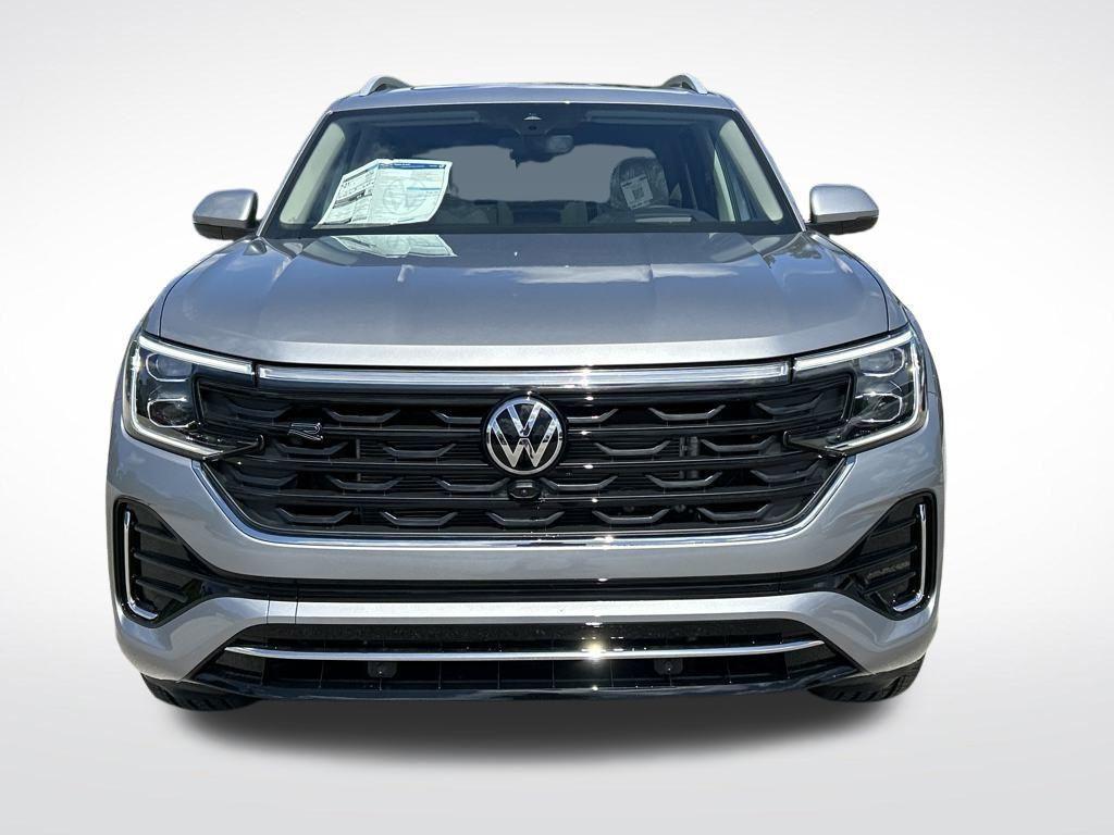 new 2025 Volkswagen Atlas car, priced at $49,330
