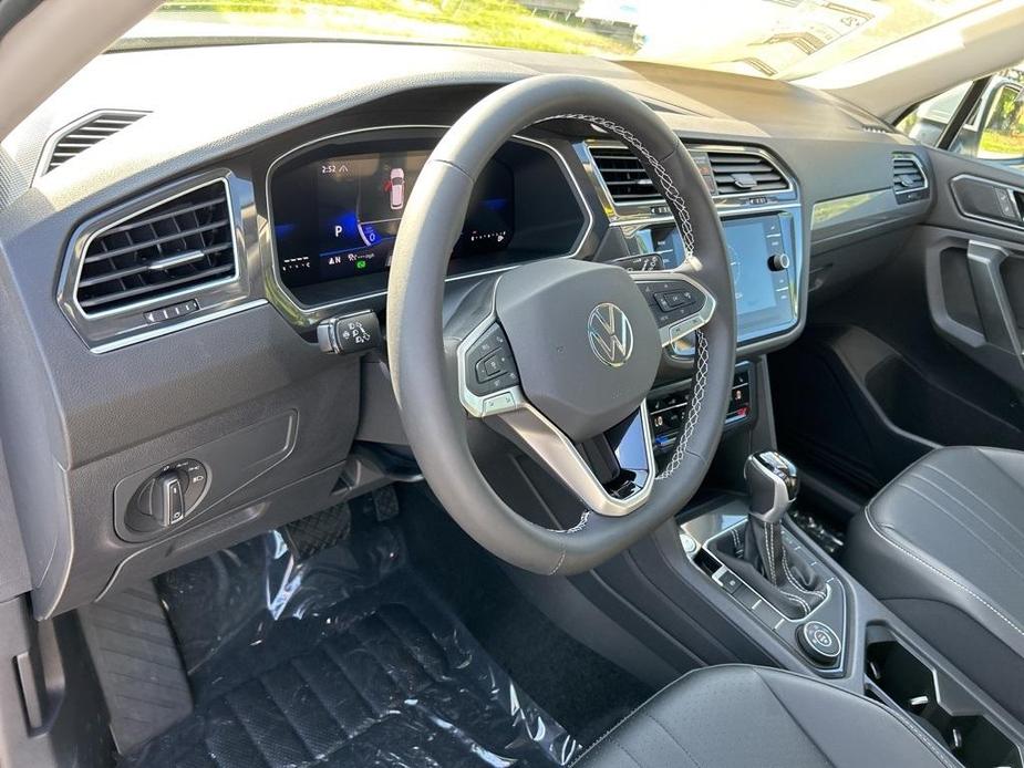 new 2024 Volkswagen Tiguan car, priced at $33,443