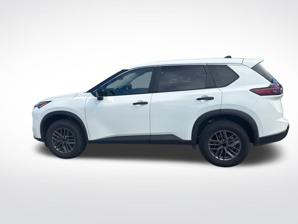 used 2024 Nissan Rogue car, priced at $19,895