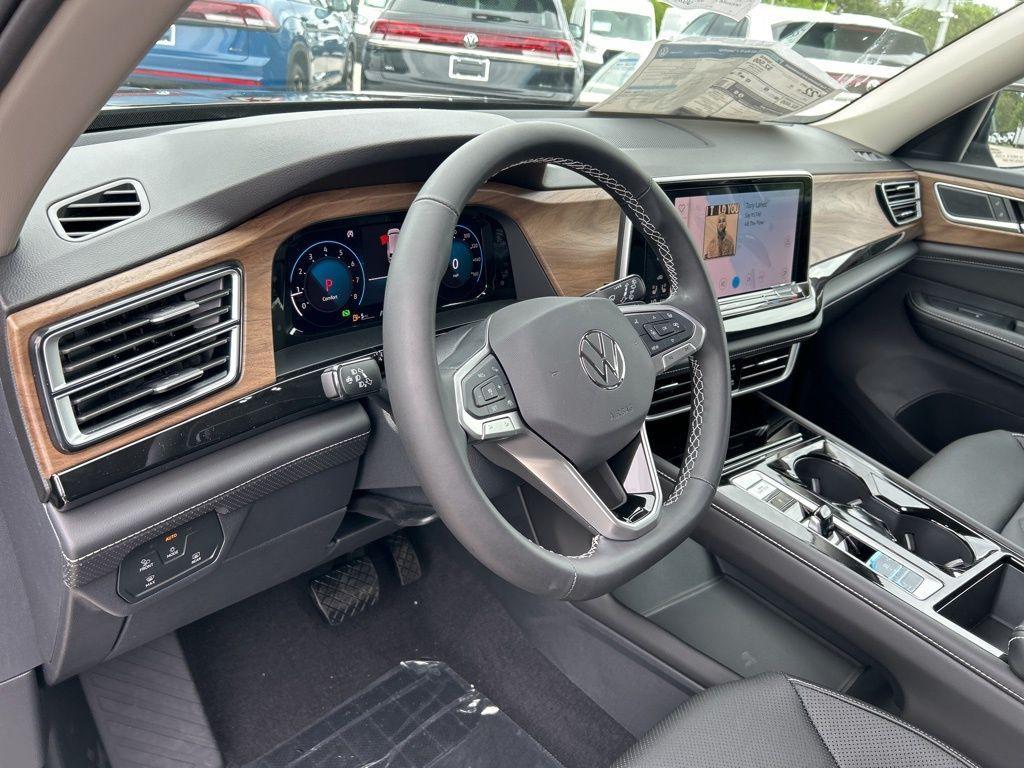 new 2025 Volkswagen Atlas car, priced at $40,159