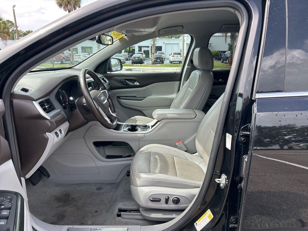 used 2023 GMC Acadia car, priced at $26,431