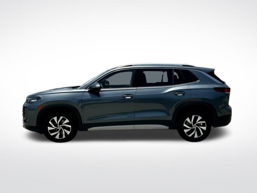 new 2025 Volkswagen Tiguan car, priced at $28,520