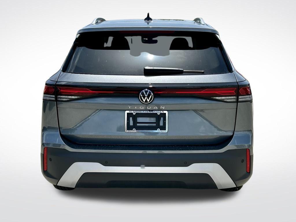 new 2025 Volkswagen Tiguan car, priced at $28,520