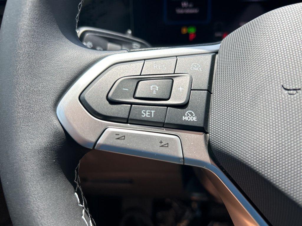 new 2025 Volkswagen Tiguan car, priced at $28,520