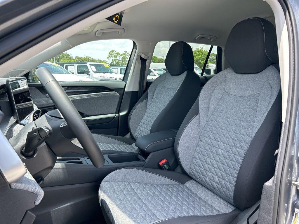 new 2025 Volkswagen Tiguan car, priced at $28,520