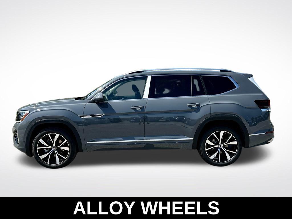 new 2025 Volkswagen Atlas car, priced at $49,151