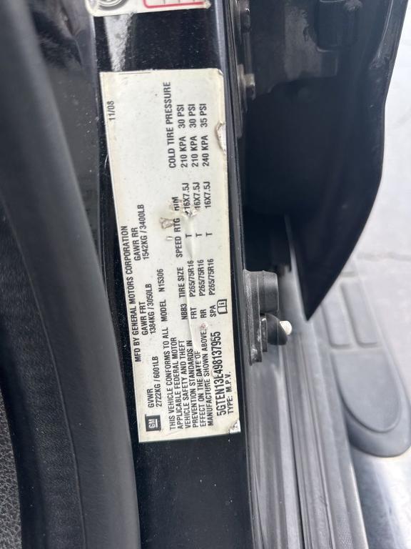 used 2009 Hummer H3 car, priced at $7,735