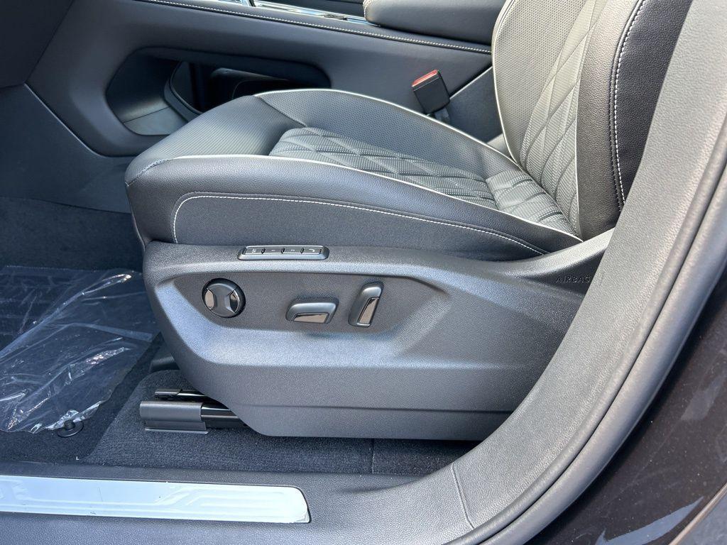 new 2026 Volkswagen Atlas car, priced at $53,998