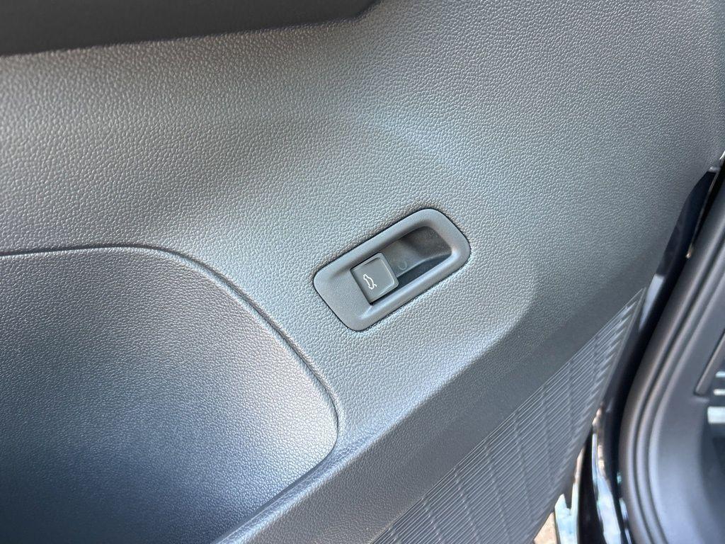 new 2026 Volkswagen Atlas car, priced at $53,998