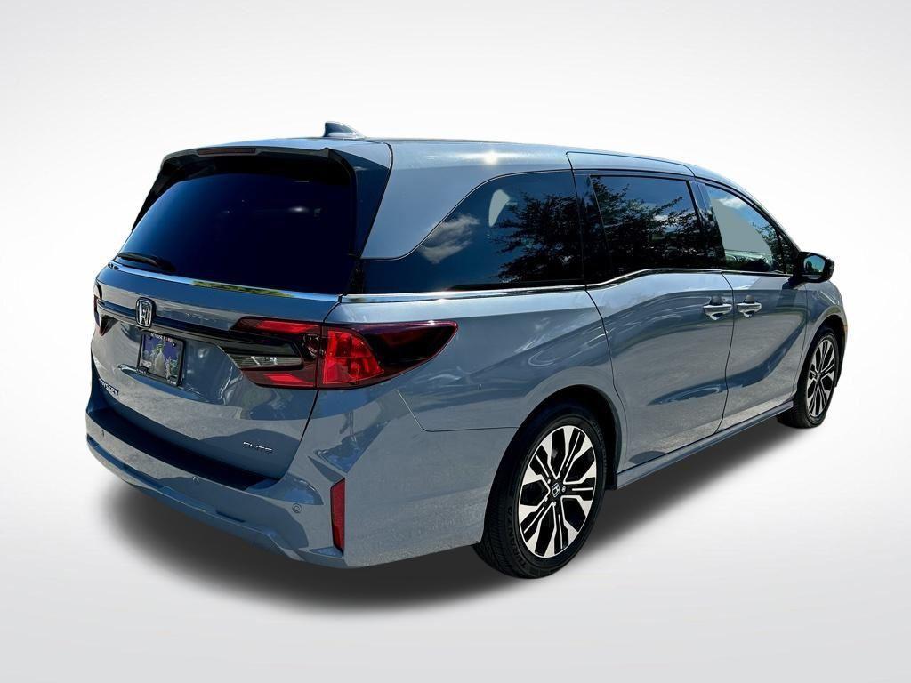 used 2025 Honda Odyssey car, priced at $46,391