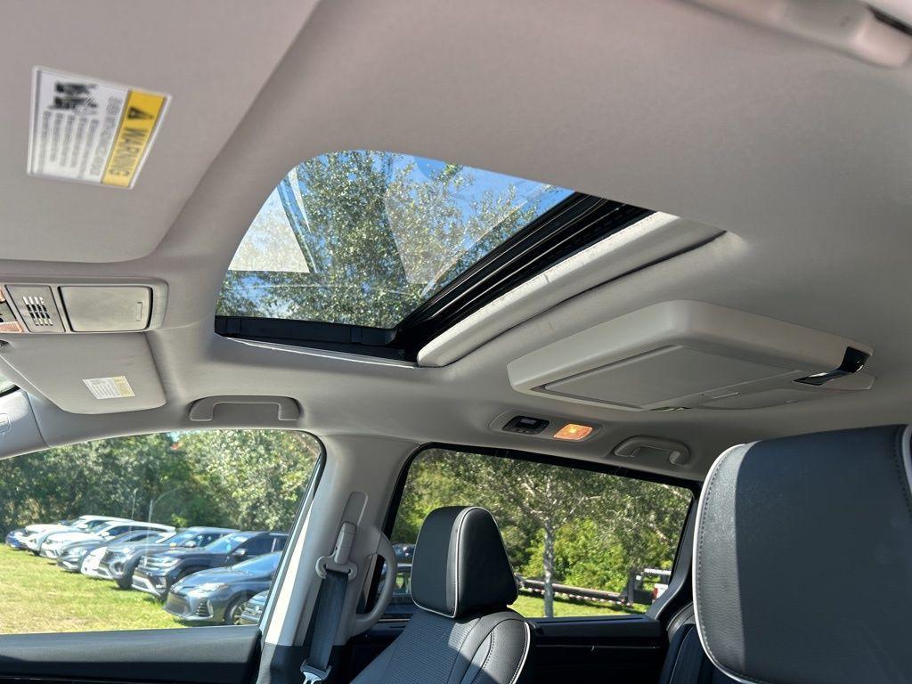 used 2025 Honda Odyssey car, priced at $46,391