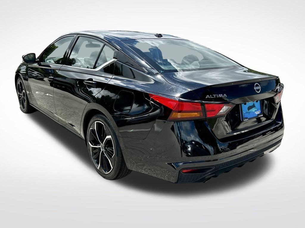 used 2023 Nissan Altima car, priced at $17,998