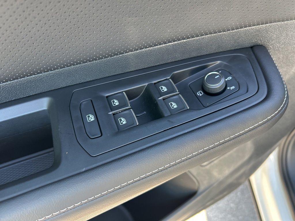 new 2026 Volkswagen Atlas car, priced at $54,453