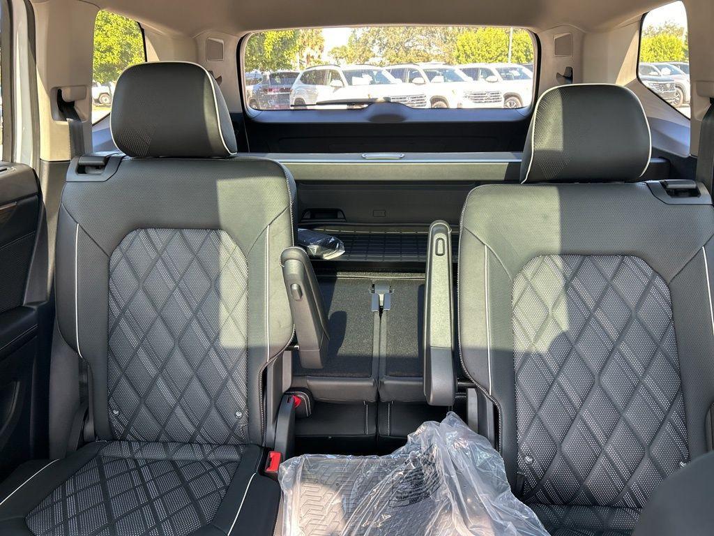 new 2026 Volkswagen Atlas car, priced at $54,453