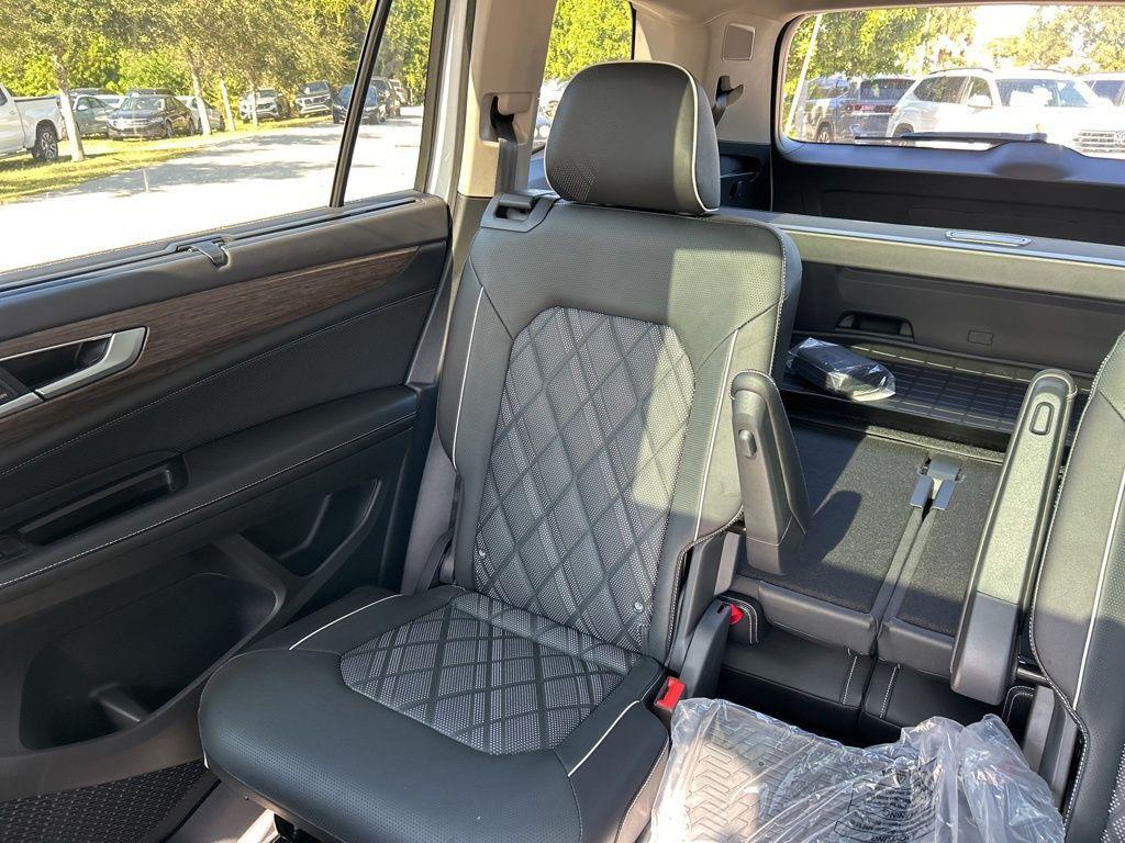 new 2026 Volkswagen Atlas car, priced at $54,453