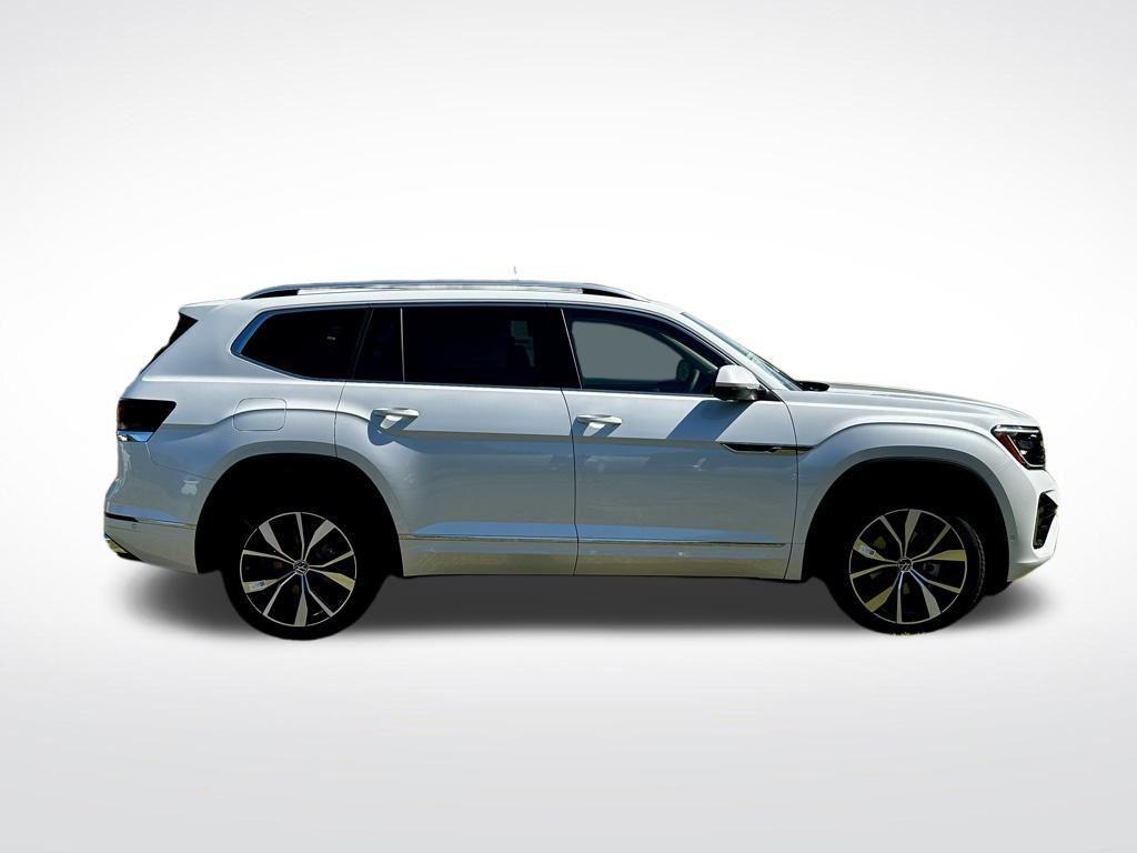 new 2025 Volkswagen Atlas car, priced at $46,071
