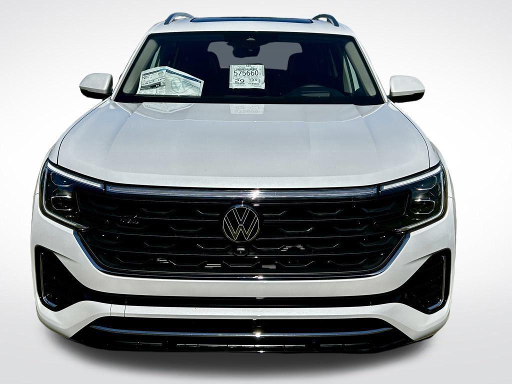 new 2025 Volkswagen Atlas car, priced at $46,071