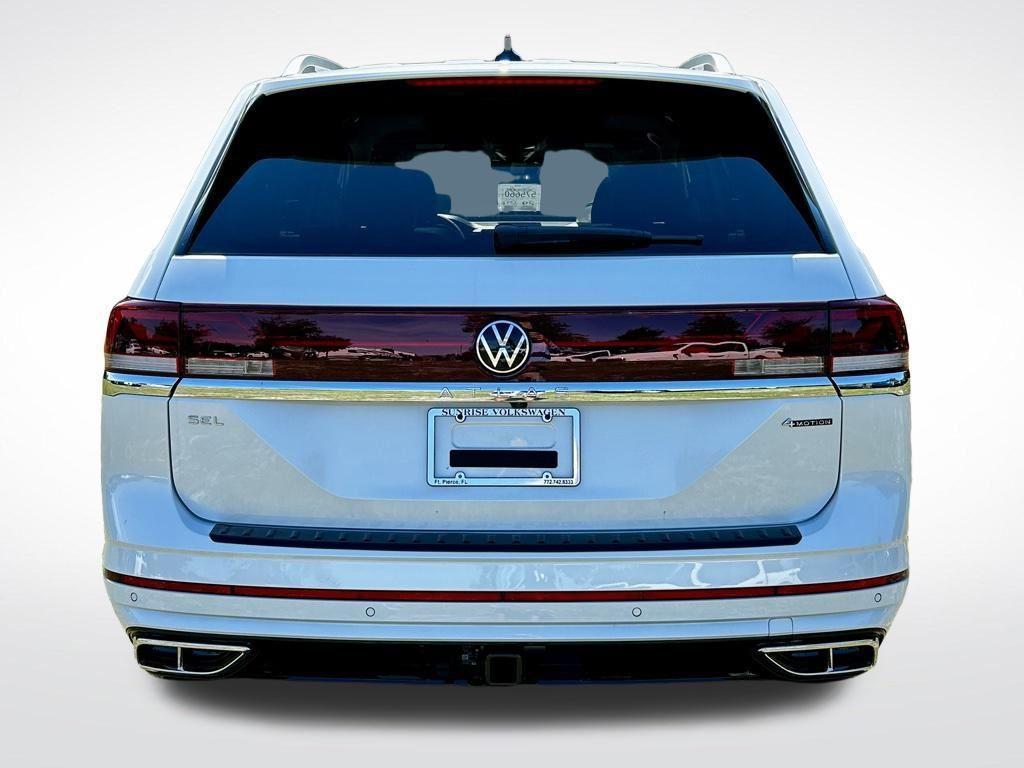 new 2025 Volkswagen Atlas car, priced at $46,071
