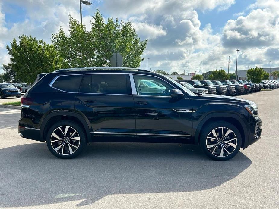 new 2024 Volkswagen Atlas car, priced at $50,811