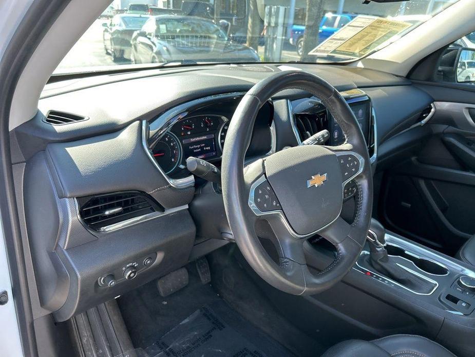 used 2021 Chevrolet Traverse car, priced at $31,424