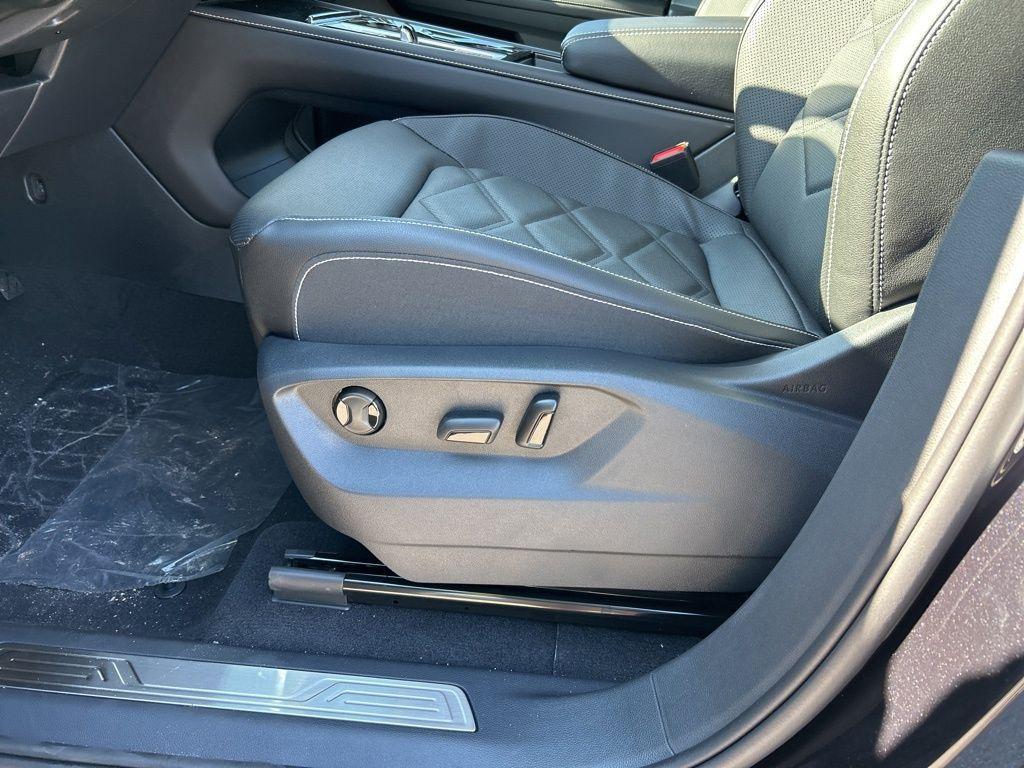 new 2026 Volkswagen Atlas car, priced at $43,943