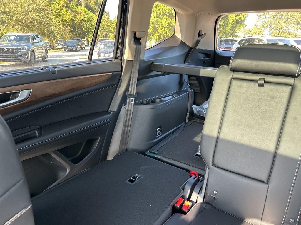 new 2026 Volkswagen Atlas car, priced at $43,943