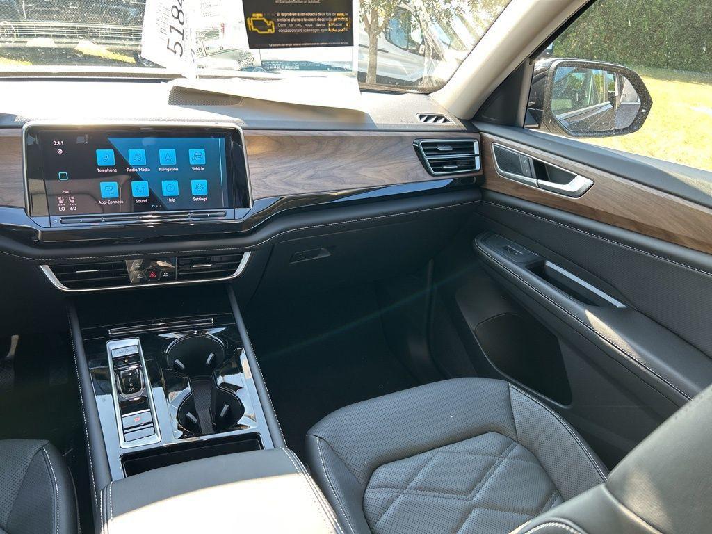 new 2026 Volkswagen Atlas car, priced at $43,943