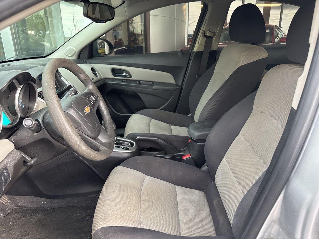used 2015 Chevrolet Cruze car, priced at $6,599
