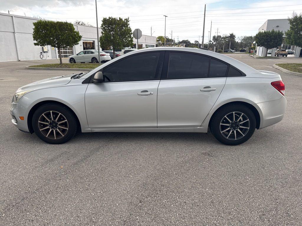 used 2015 Chevrolet Cruze car, priced at $6,599