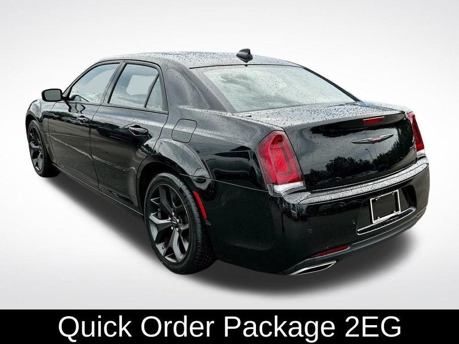 used 2022 Chrysler 300 car, priced at $24,988