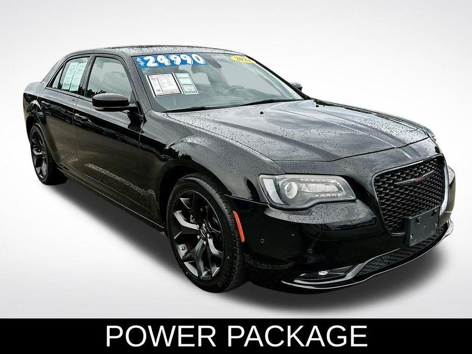 used 2022 Chrysler 300 car, priced at $24,988