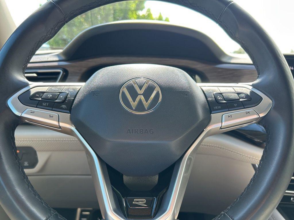 new 2025 Volkswagen Atlas car, priced at $45,661