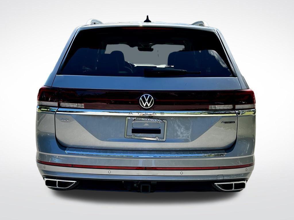 new 2025 Volkswagen Atlas car, priced at $45,661