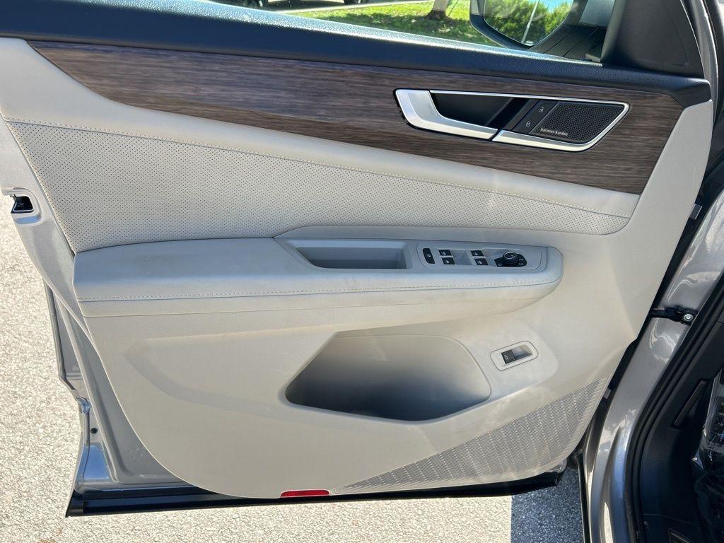 new 2025 Volkswagen Atlas car, priced at $45,661