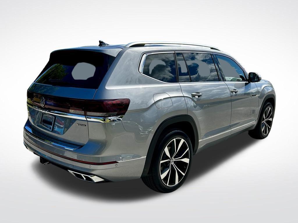 new 2025 Volkswagen Atlas car, priced at $45,661