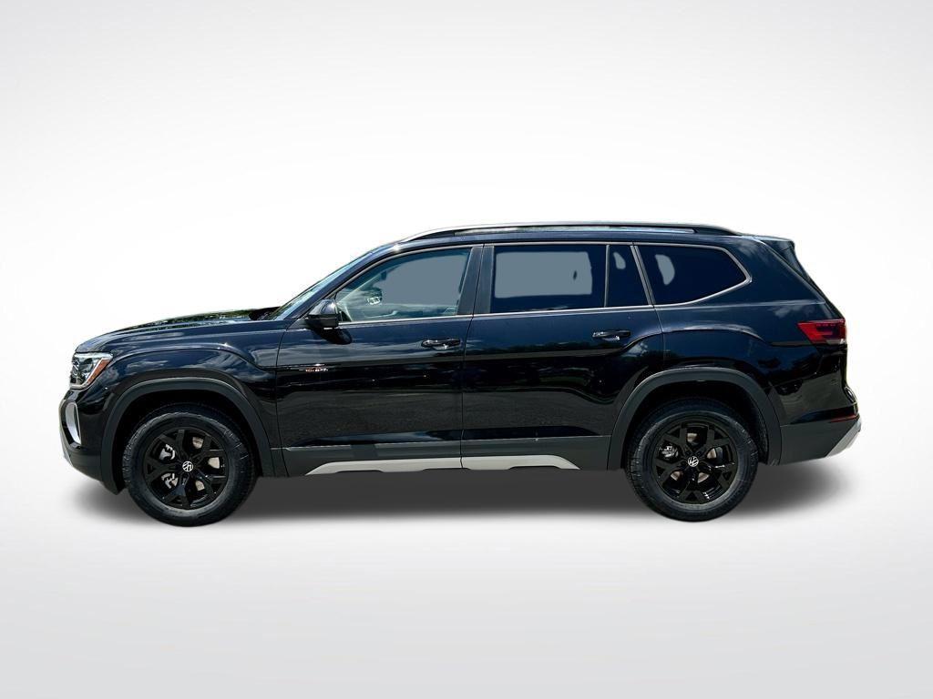 new 2025 Volkswagen Atlas car, priced at $41,651